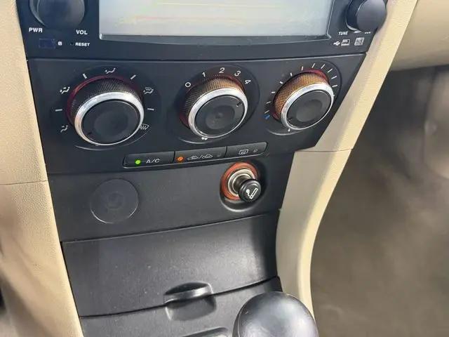 2004 Mazda Mazda3 i