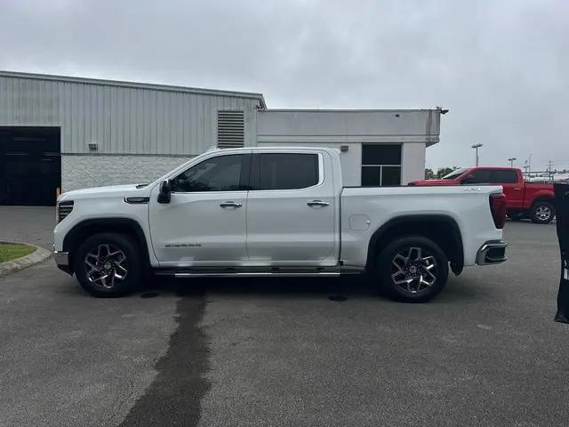 2024 GMC Sierra 1500 4WD Crew Cab Short Box SLT