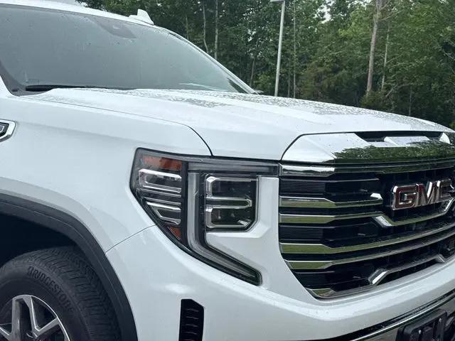 2024 GMC Sierra 1500 4WD Crew Cab Short Box SLT