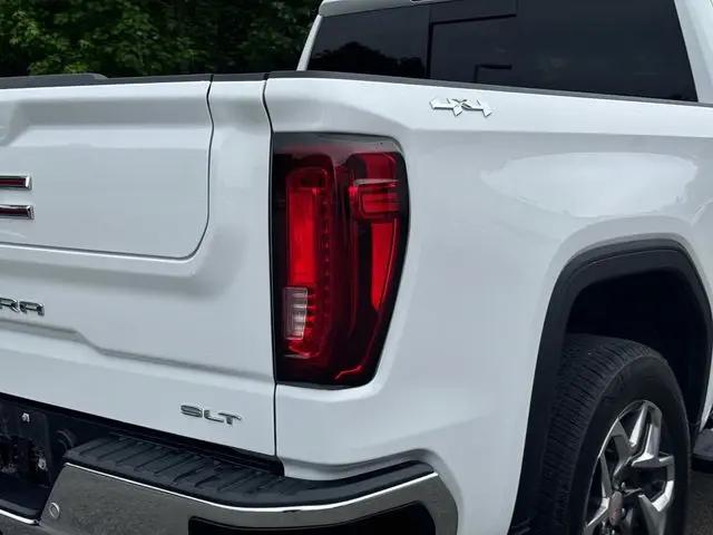 2024 GMC Sierra 1500 4WD Crew Cab Short Box SLT
