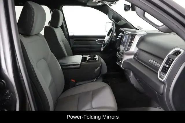 2022 Ram 1500 Big Horn Crew Cab 4x4 5'7" Box