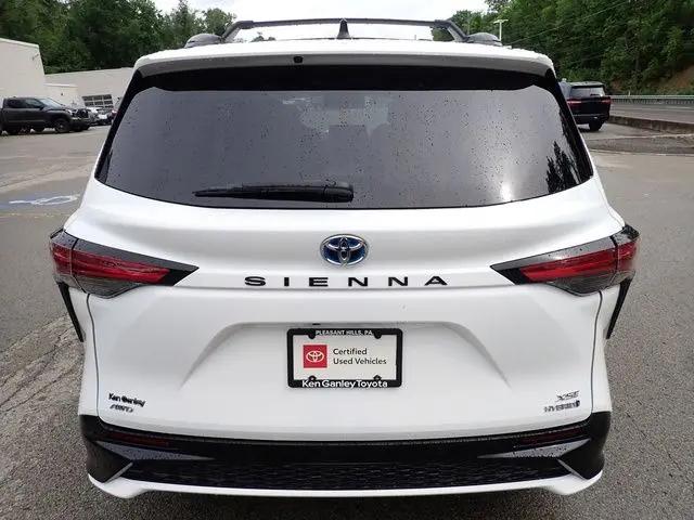 2022 Toyota Sienna XSE