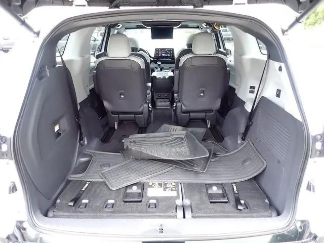 2022 Toyota Sienna XSE