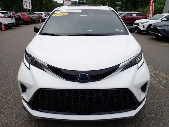 2022 Toyota Sienna XSE
