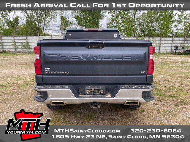 2022 Chevrolet Silverado 1500 4WD Crew Cab Short Bed LT