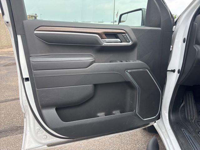 2023 Chevrolet Silverado 1500 4WD Crew Cab Short Bed RST