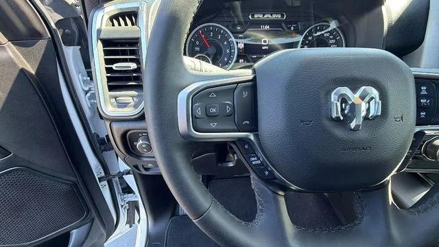 2025 Ram 1500 Big Horn Crew Cab 4x4 5'7" Box
