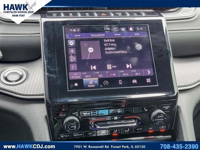 2023 Jeep Grand Cherokee L Altitude 4x4