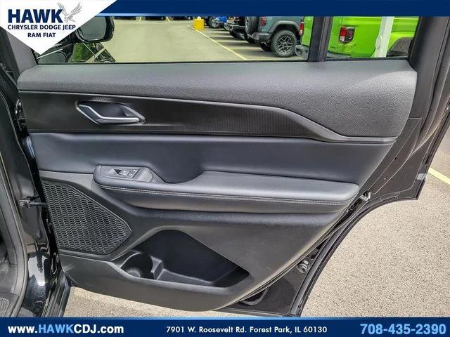 2023 Jeep Grand Cherokee L Altitude 4x4