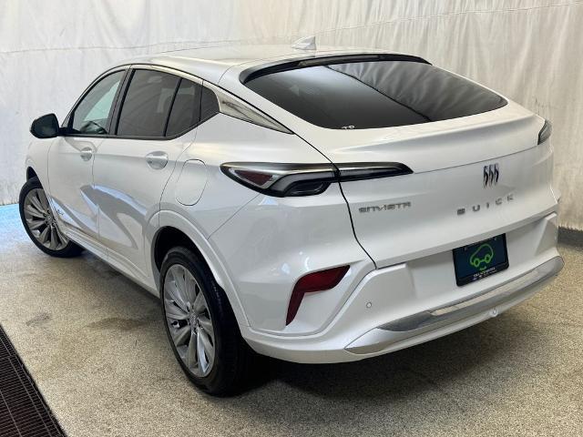 2024 Buick NV Avenir FWD