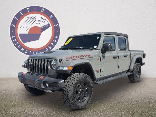 2022 Jeep Gladiator Sport
