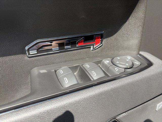 2025 GMC Sierra 1500 4WD Crew Cab Short Box AT4