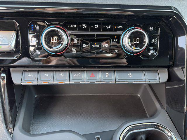 2025 GMC Sierra 1500 4WD Crew Cab Short Box AT4