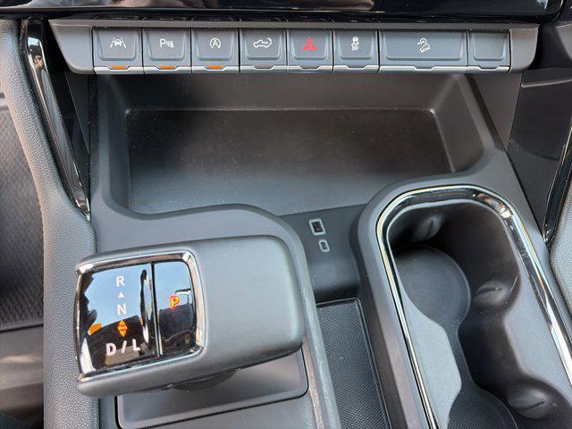 2025 GMC Sierra 1500 4WD Crew Cab Short Box AT4