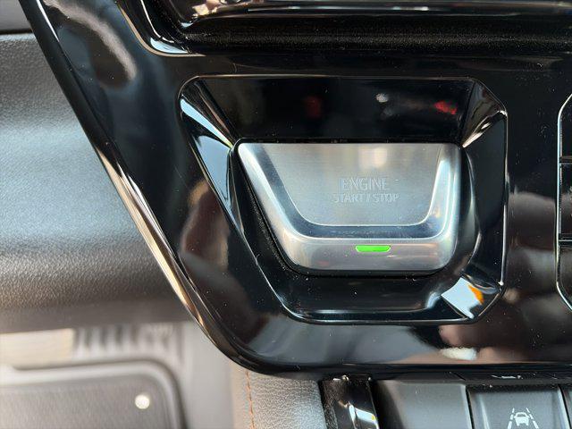 2025 GMC Sierra 1500 4WD Crew Cab Short Box AT4