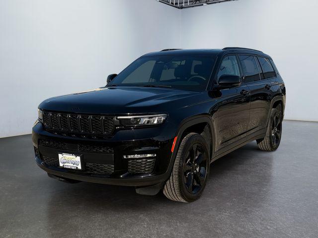 2024 Jeep Grand Cherokee L Limited 4x4 for sale in Danville, IL