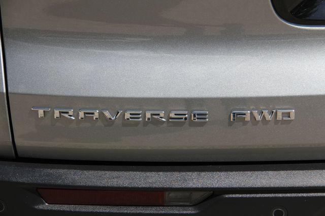 2026 Chevrolet Traverse AWD LT