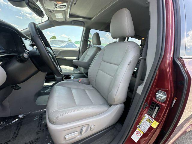 2018 Toyota Sienna XLE 7 Passenger