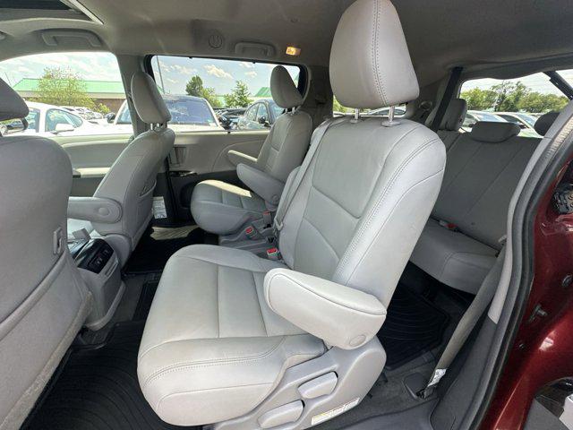 2018 Toyota Sienna XLE 7 Passenger