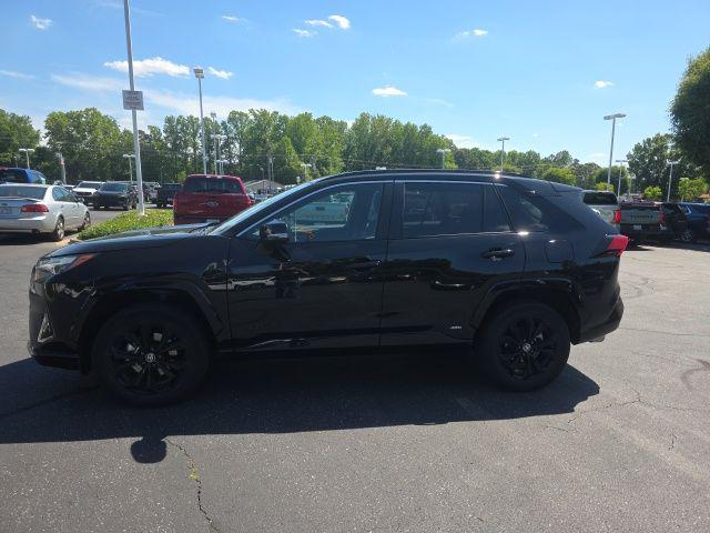 2023 Toyota RAV4 Hybrid SE