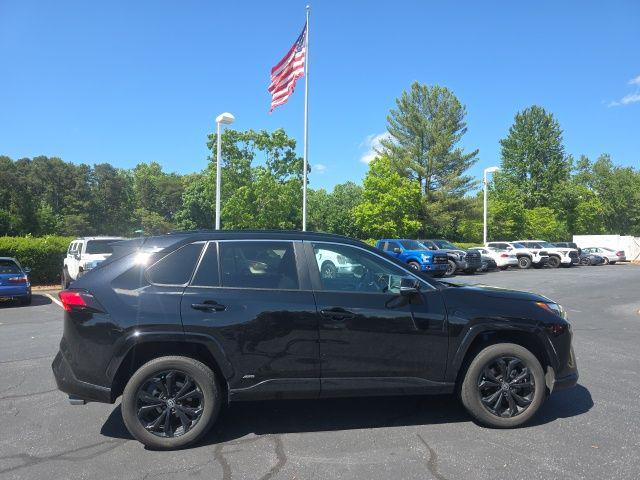 2023 Toyota RAV4 Hybrid SE