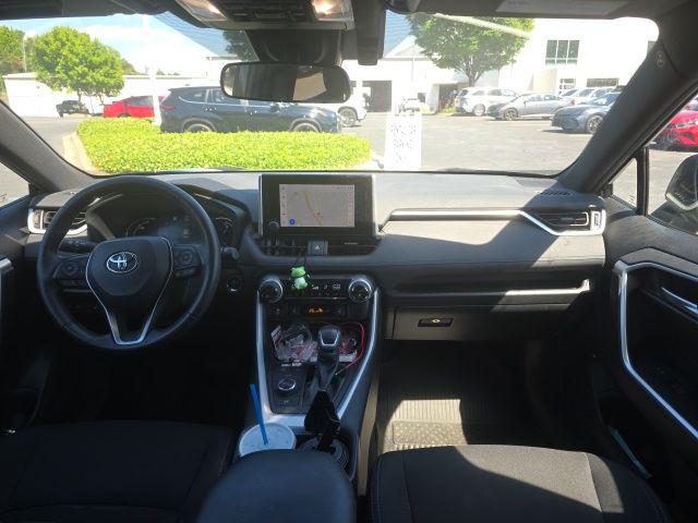 2023 Toyota RAV4 Hybrid SE