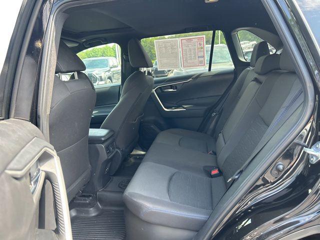 2023 Toyota RAV4 Hybrid SE