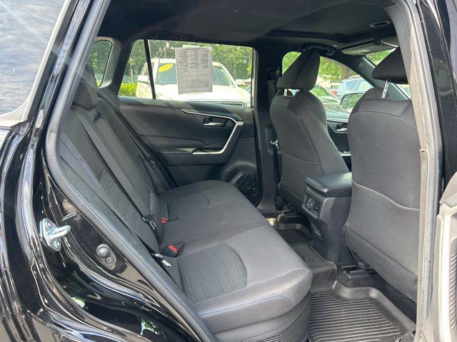 2023 Toyota RAV4 Hybrid SE