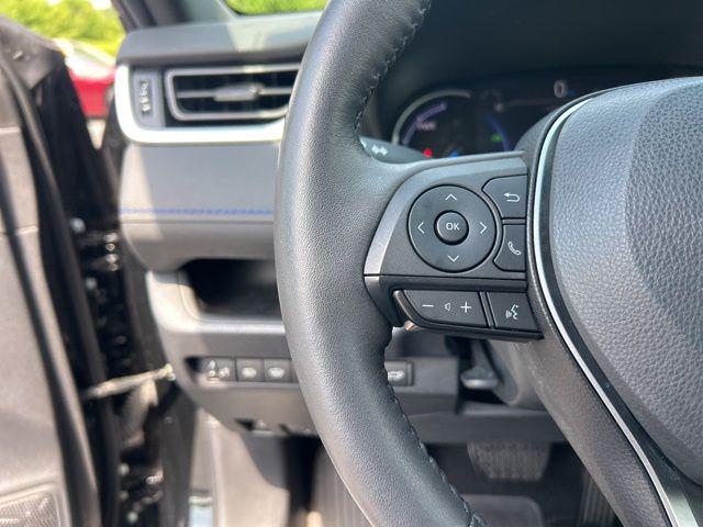 2023 Toyota RAV4 Hybrid SE