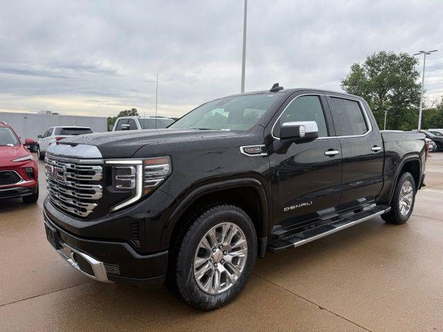 2023 GMC Sierra 1500 4WD Crew Cab Short Box Denali