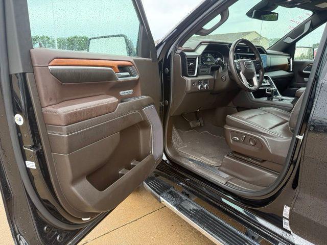 2023 GMC Sierra 1500 4WD Crew Cab Short Box Denali