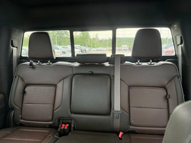 2023 GMC Sierra 1500 4WD Crew Cab Short Box Denali