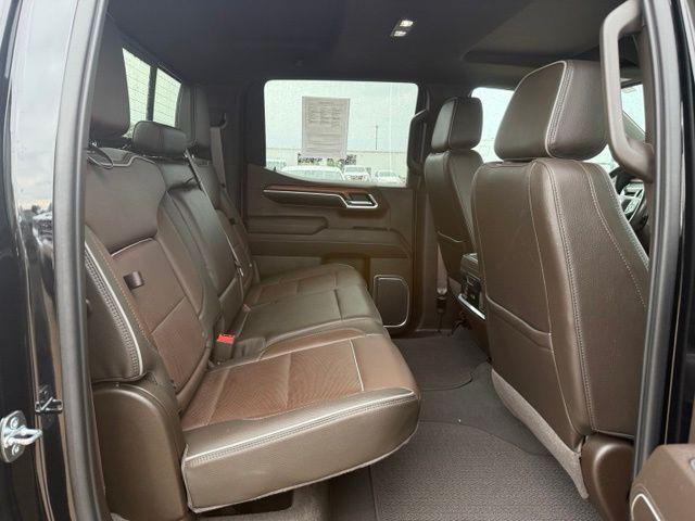 2023 GMC Sierra 1500 4WD Crew Cab Short Box Denali