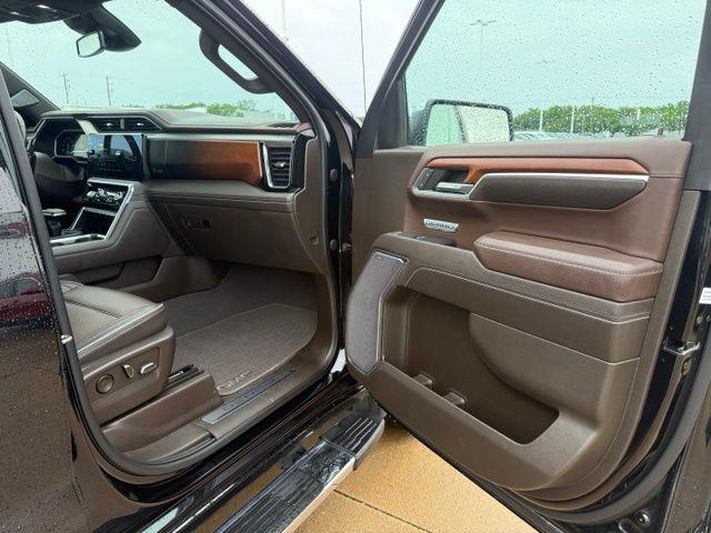 2023 GMC Sierra 1500 4WD Crew Cab Short Box Denali