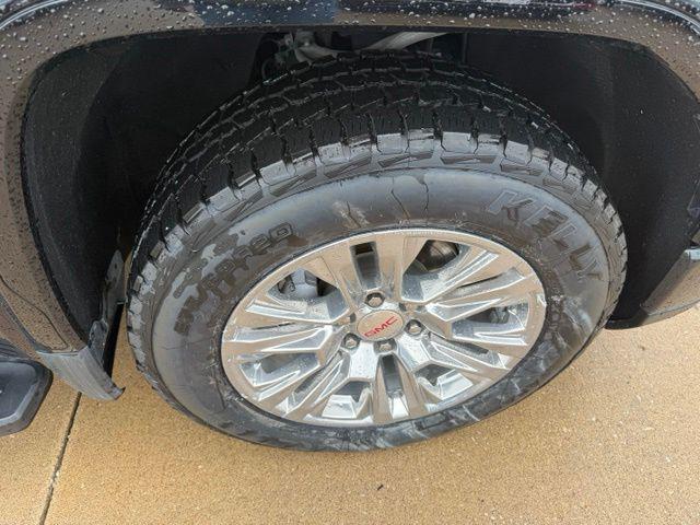2023 GMC Sierra 1500 4WD Crew Cab Short Box Denali