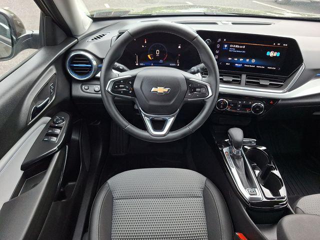 2024 Chevrolet Trax FWD LT