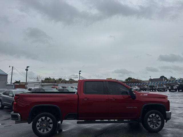 2023 Chevrolet Silverado 3500HD 4WD Crew Cab Standard Bed LT