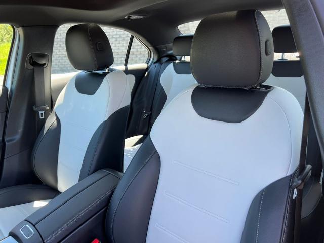 2022 Mercedes-Benz A 220 4MATIC