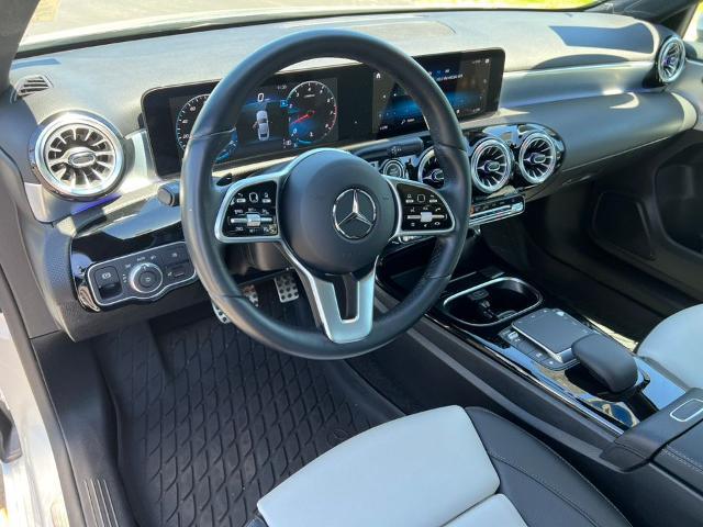 2022 Mercedes-Benz A 220 4MATIC