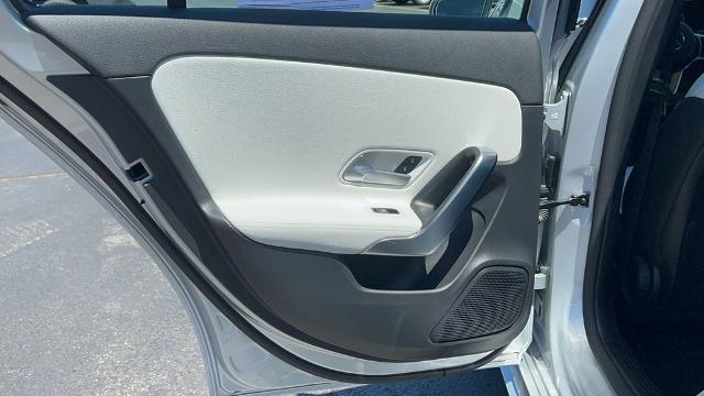 2022 Mercedes-Benz A 220 4MATIC