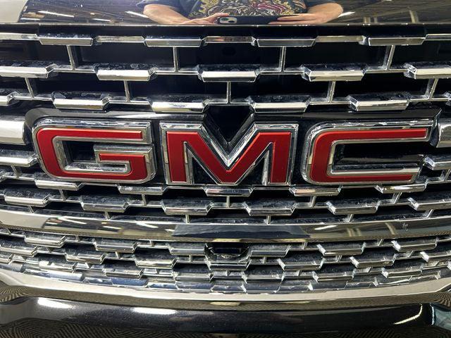 2023 GMC Acadia AWD Denali