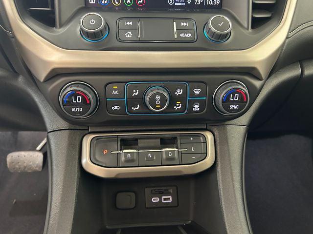 2023 GMC Acadia AWD Denali