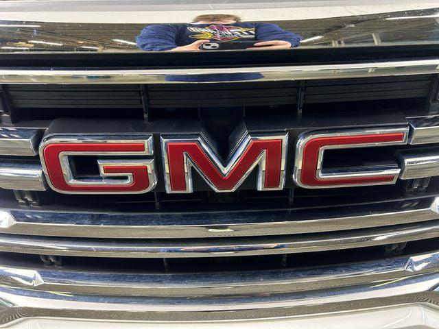 2023 GMC Acadia FWD SLE