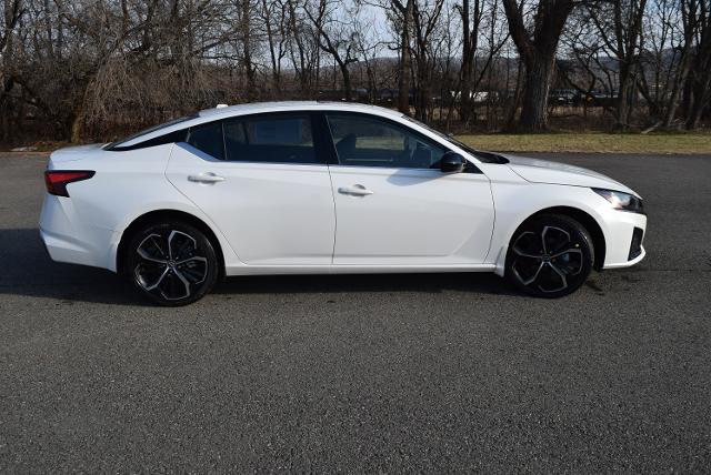 2024 Nissan Altima SR Intelligent AWD