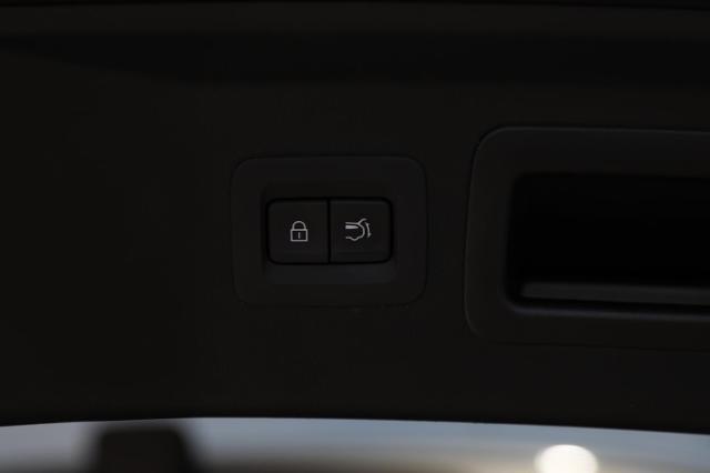 2024 Mazda X-90 Premium Plus
