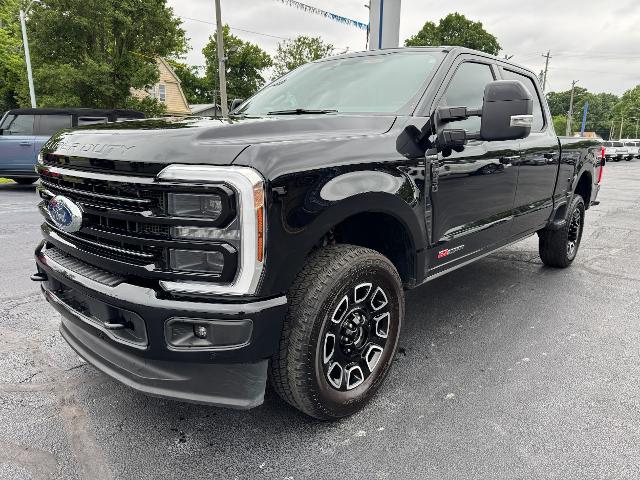2025 Ford F-250 Platinum