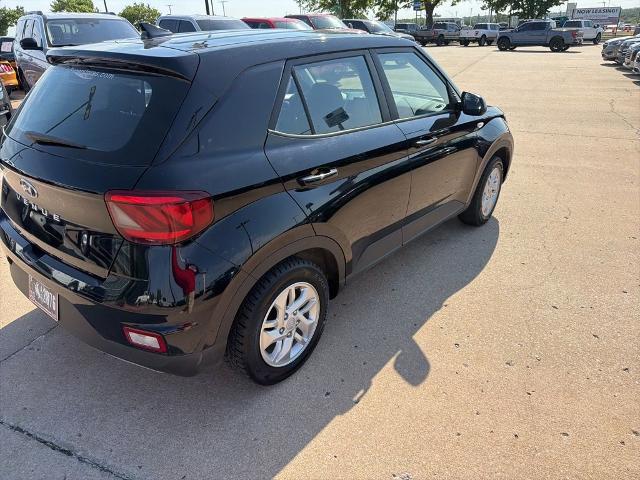 2022 Hyundai Venue SE