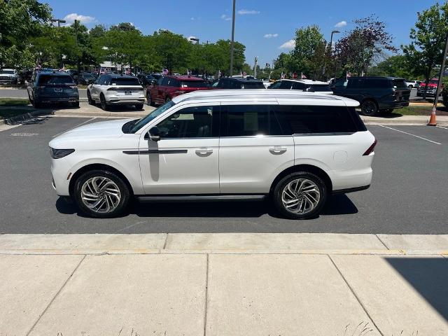 2026 Lincoln Navigator Premiere