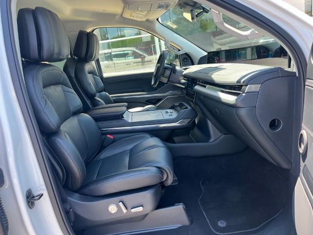 2026 Lincoln Navigator Premiere