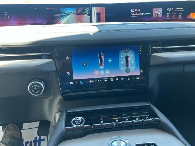 2026 Lincoln Navigator Premiere